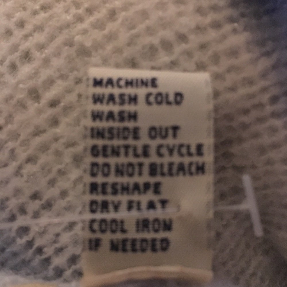 Maurice’s Sweater - Picture 5 of 5